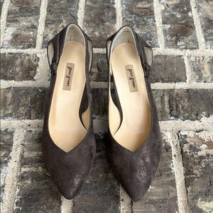 Paul Green Grey Heels Elegant Design